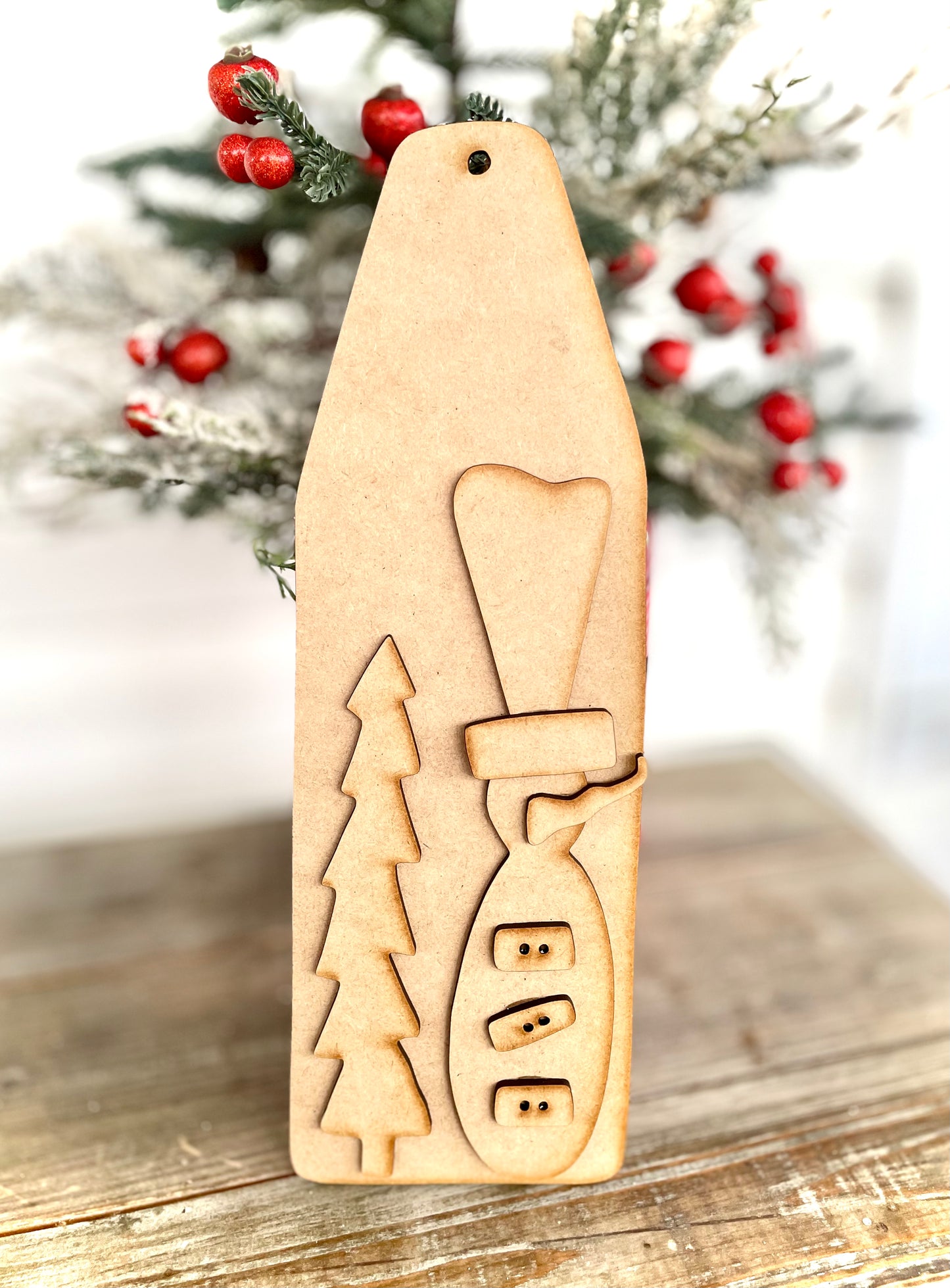 Merry Monday Iron Board Snowman Scene Hanger (DIY Craft Kit)