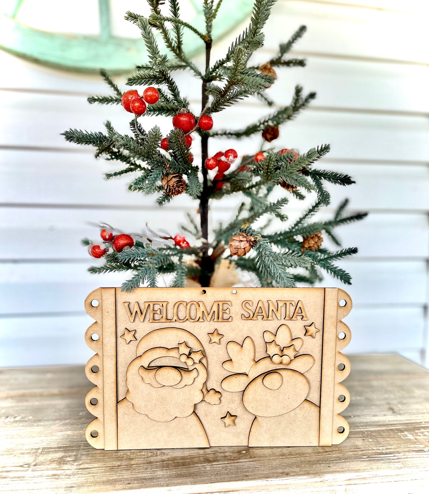 Merry Monday Welcome Santa Frame (DIY Craft Kit)