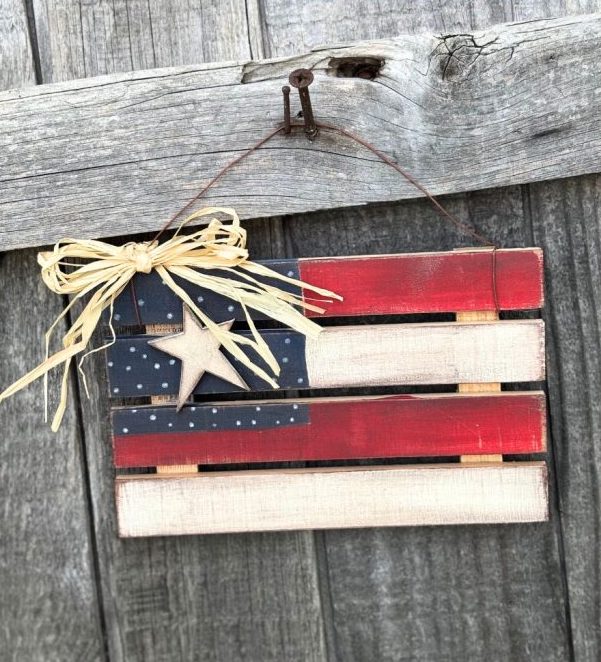 Rustic Mini Wood Pallet American Flag Decor