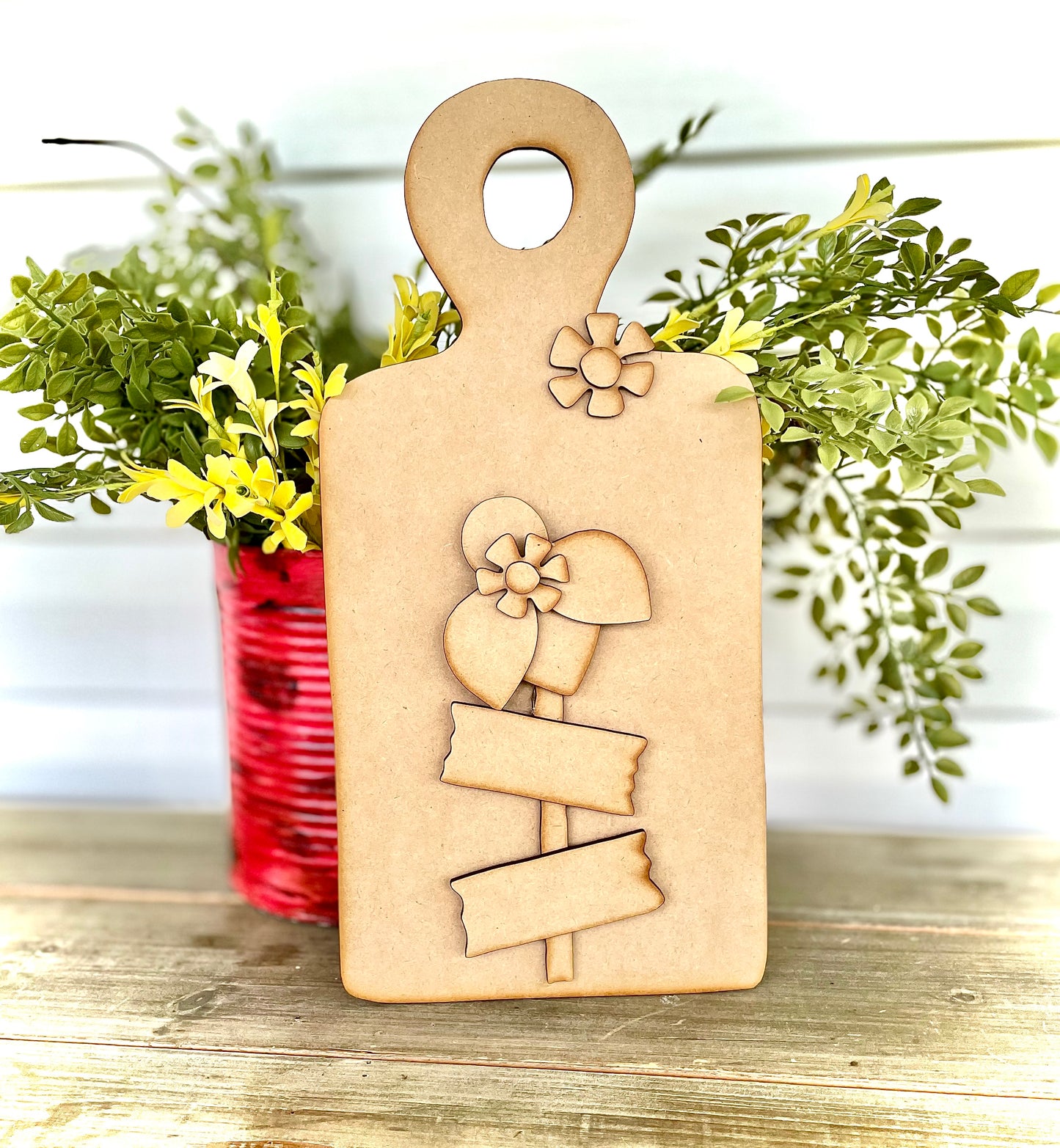 (CK) DIY Bee Sign Cutting Board