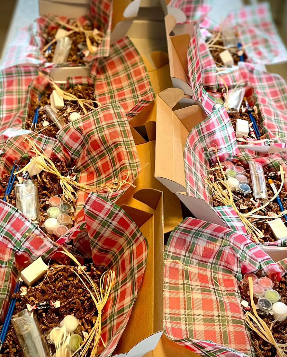 Ornament Subscription Box – Monthly Crafting Delight!