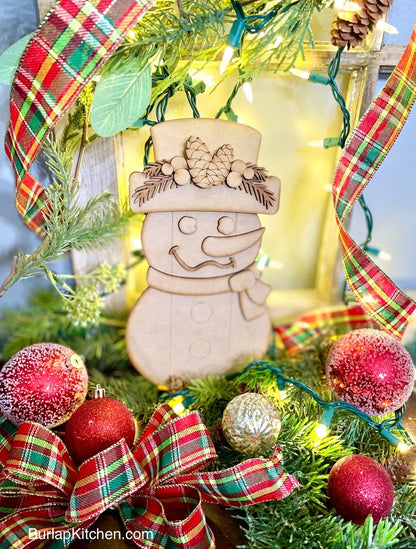 Merry Monday Shiplap Snowman Leaner - DIY Craft Kit