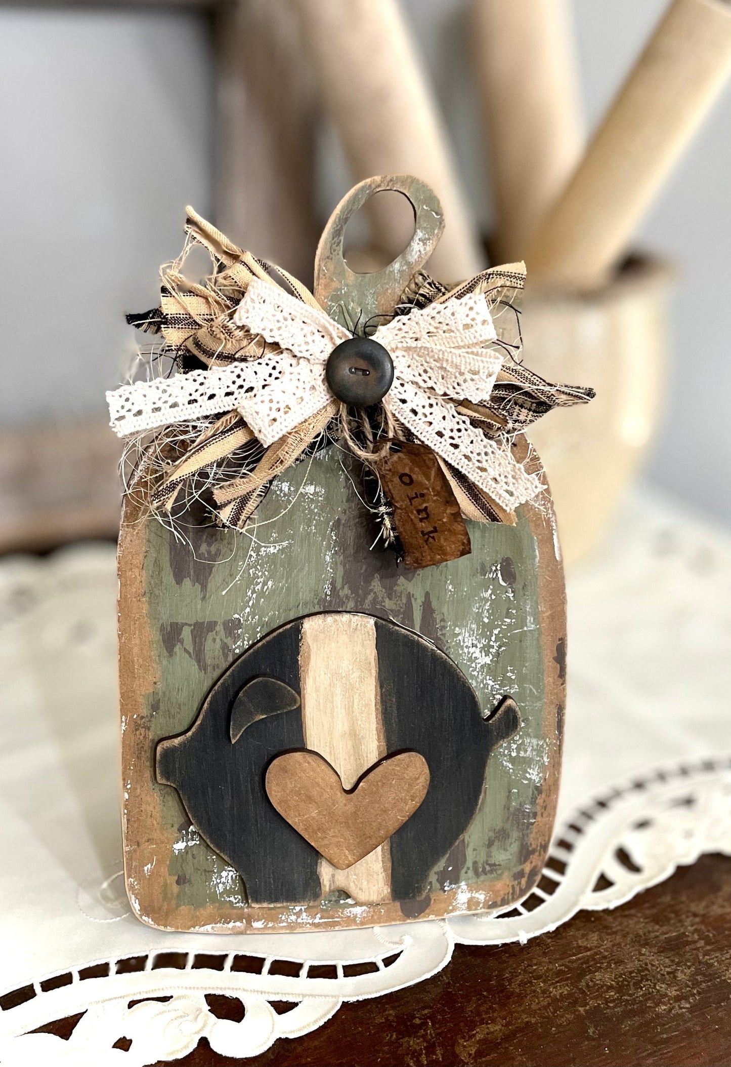 Pig Cutting Board - DIY Craft Kit