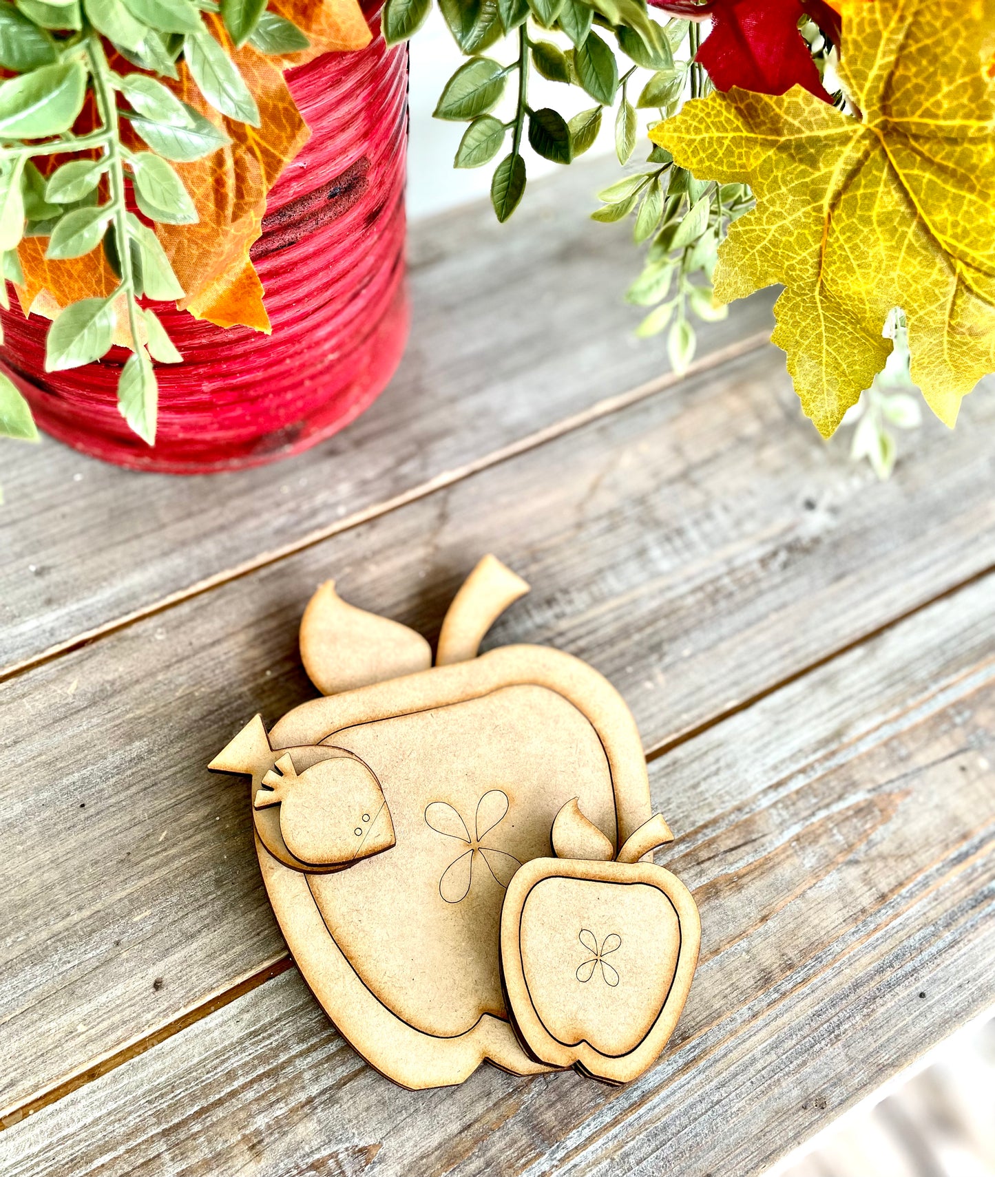 Apples w/ Crow Leaner - DIY Craft Kit